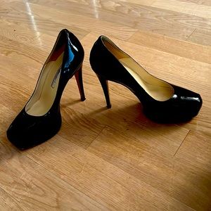 Brian Atwood size 36 like new black pumps